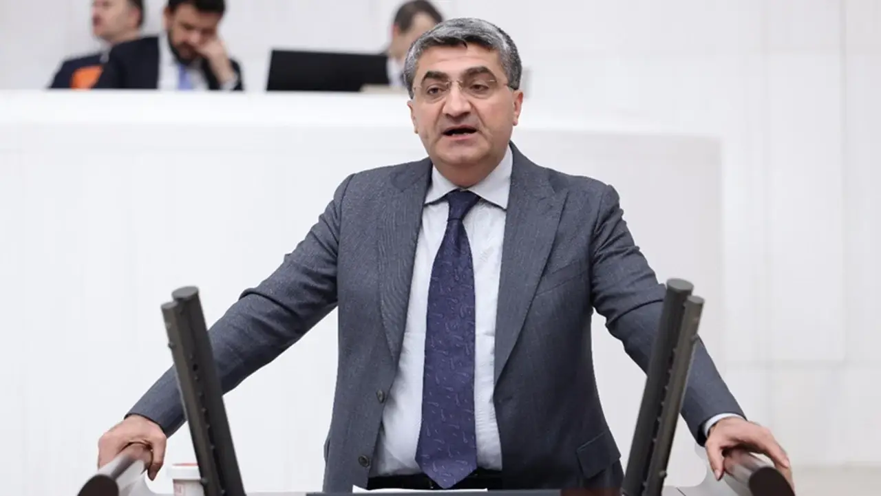 Aile Yapısını Güçlendirmek İçin Kumar ve Medya Üzerine Eleştiriler