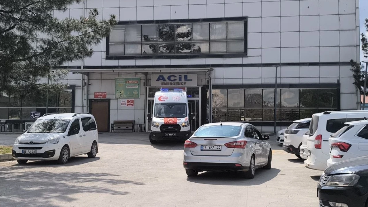 Gercüş’te Kaynak Yaparken Elektrik Akımına Kapılan Vatandaş Yaralandı