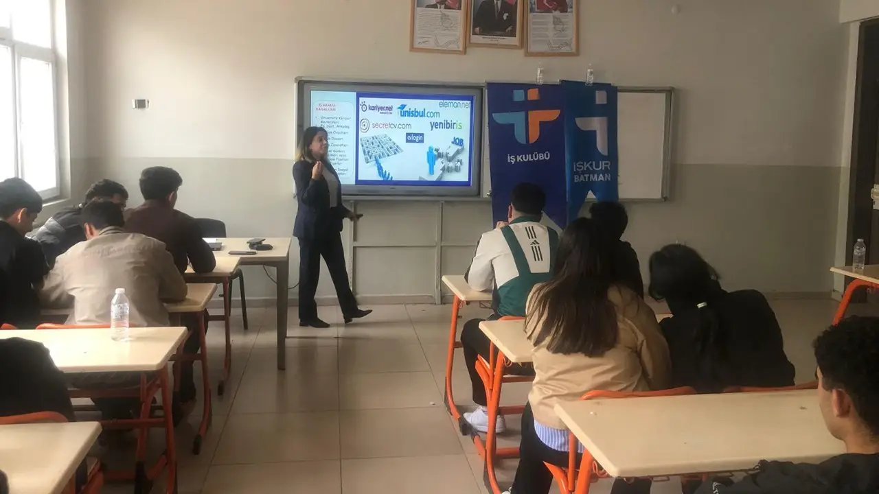 Batman’da Öğrenciler İçin İş Arama Eğitimi Düzenlendi