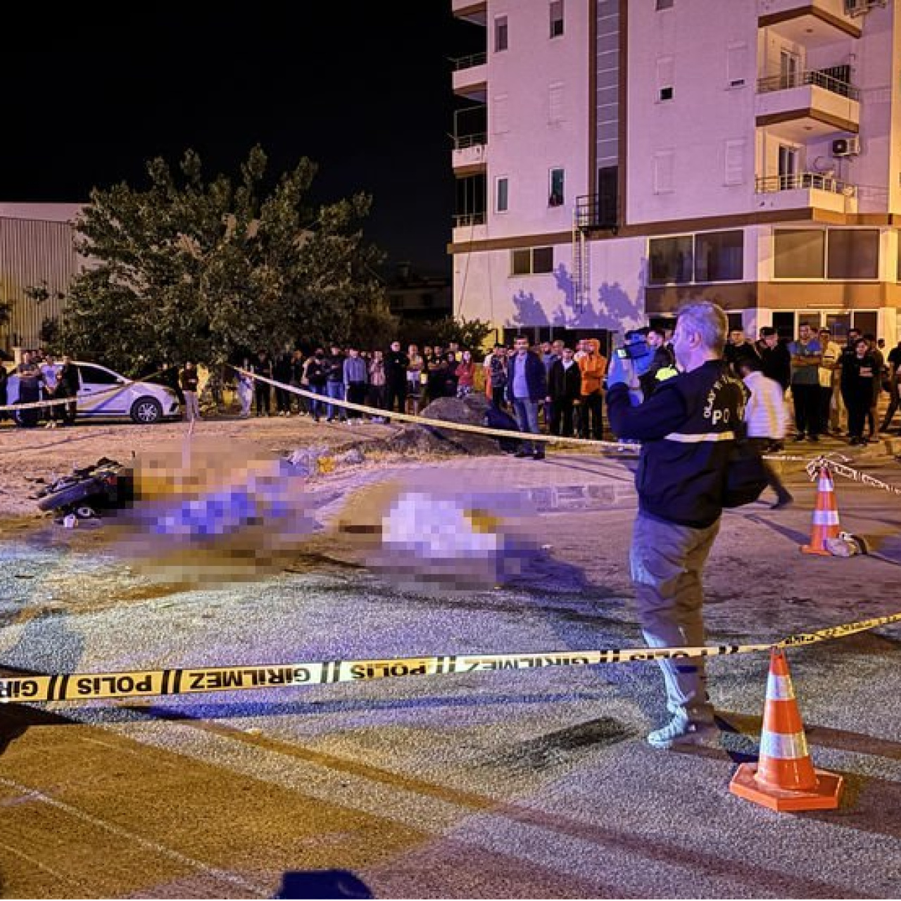 Antalya’da Motosiklet Kazası: İki Genç Hayatını Kaybetti
