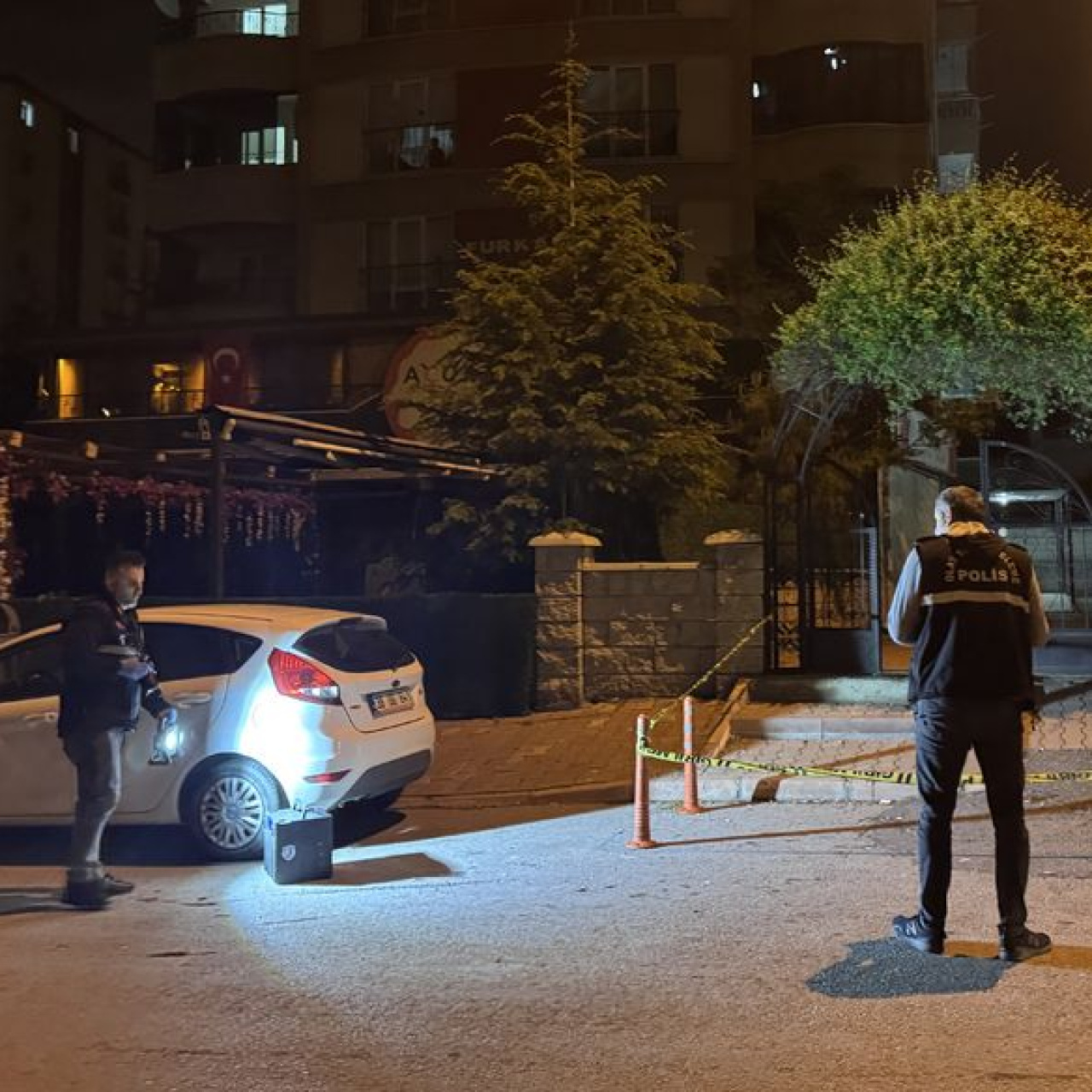 Kayseri Talas’ta Kadına Yardım Eden İki Kardeş Bıçaklandı