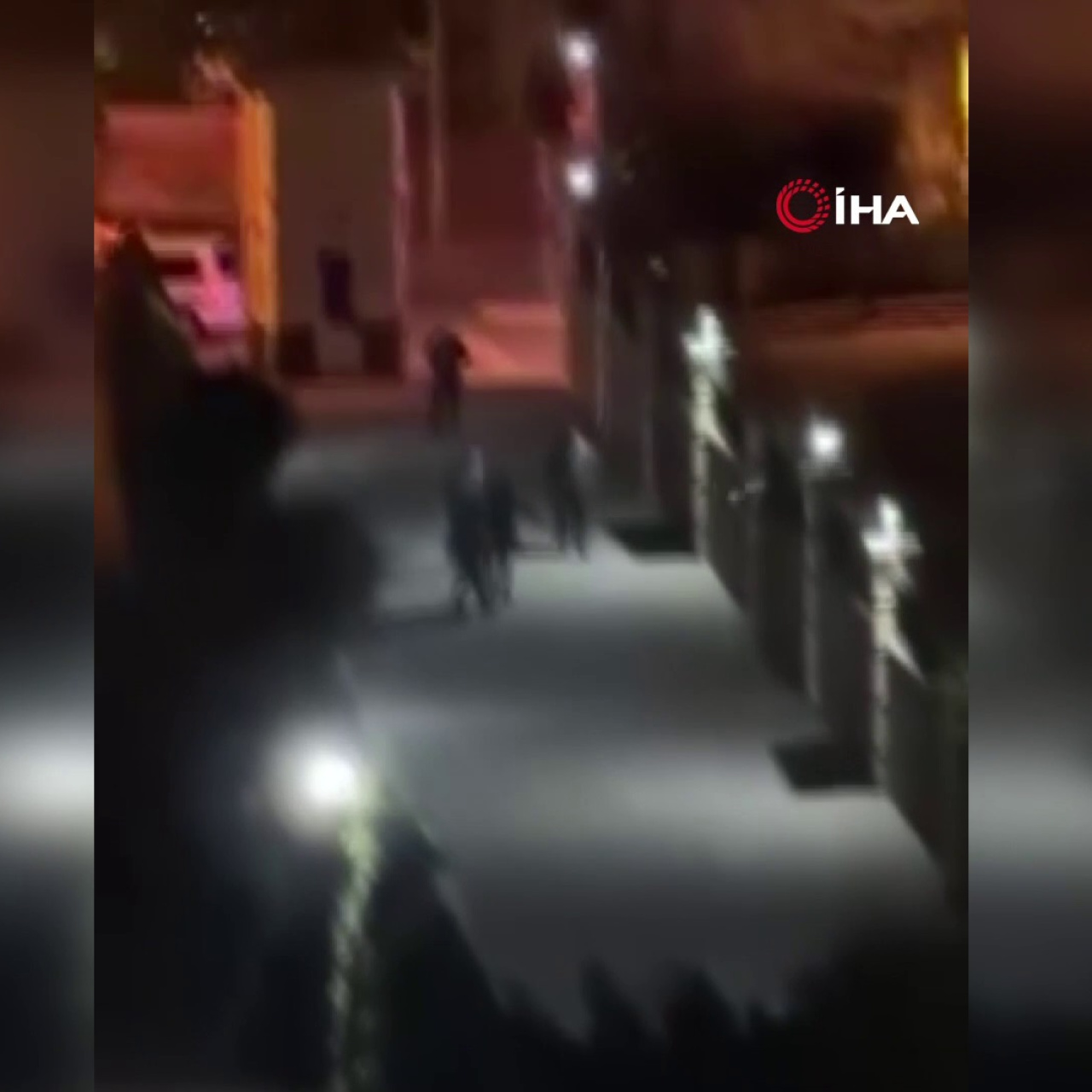 17 Yaşındaki Saldırgan Kafeden El Bombasıyla Yakalandı