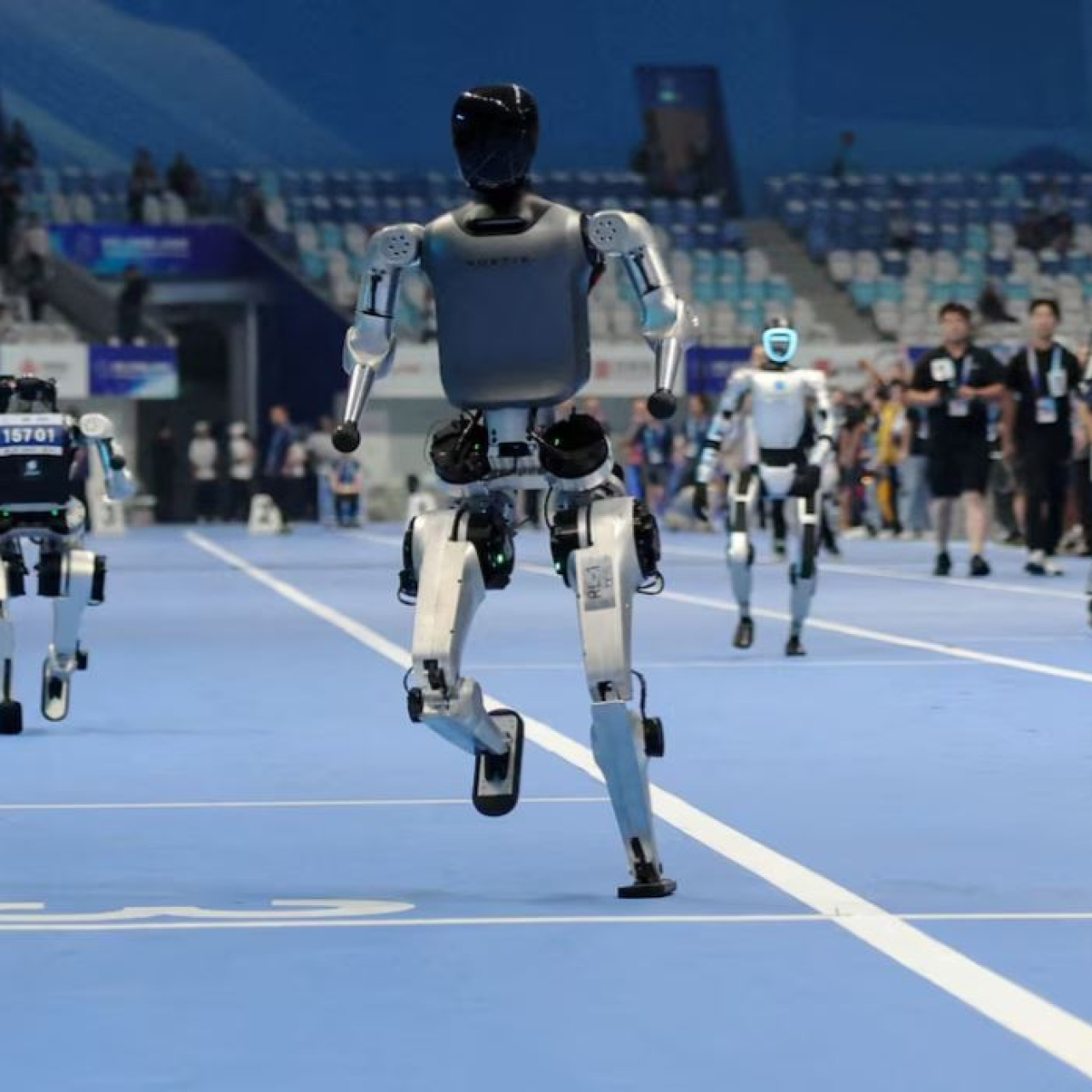 İnsansı Robot Tiyatroda Seyirciyle Buluşuyor