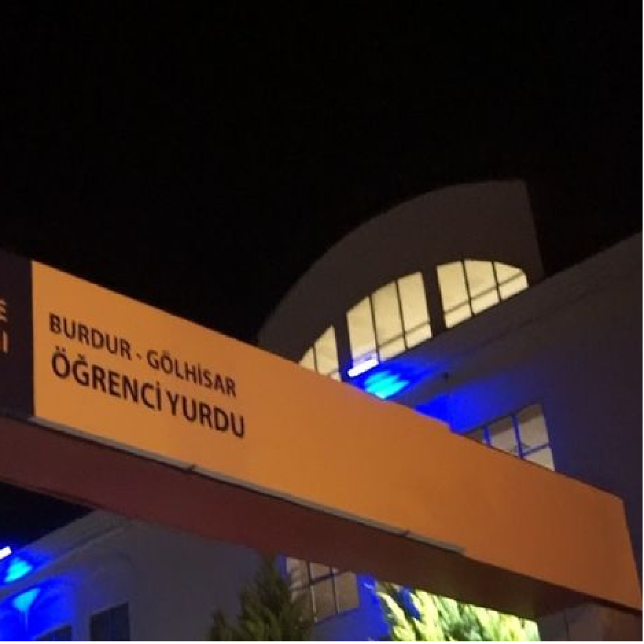 Burdur’da Yurt Tahliyesi: Kimyasal Tepkime Nedeniyle Boşaltıldı