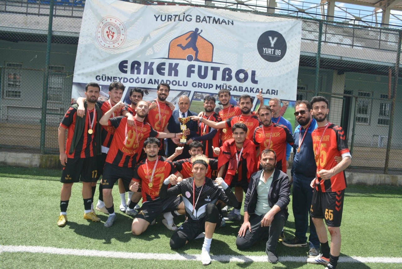 Batman’da Yurt Takımları Futbol Turnuvası Gerçekleşti