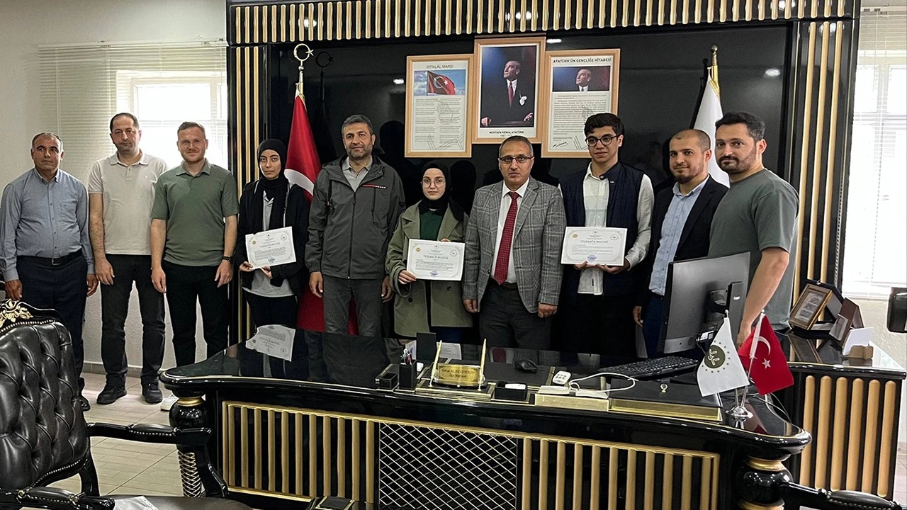 Umre Ödüllü Başarılar Sason’da Yaşandı