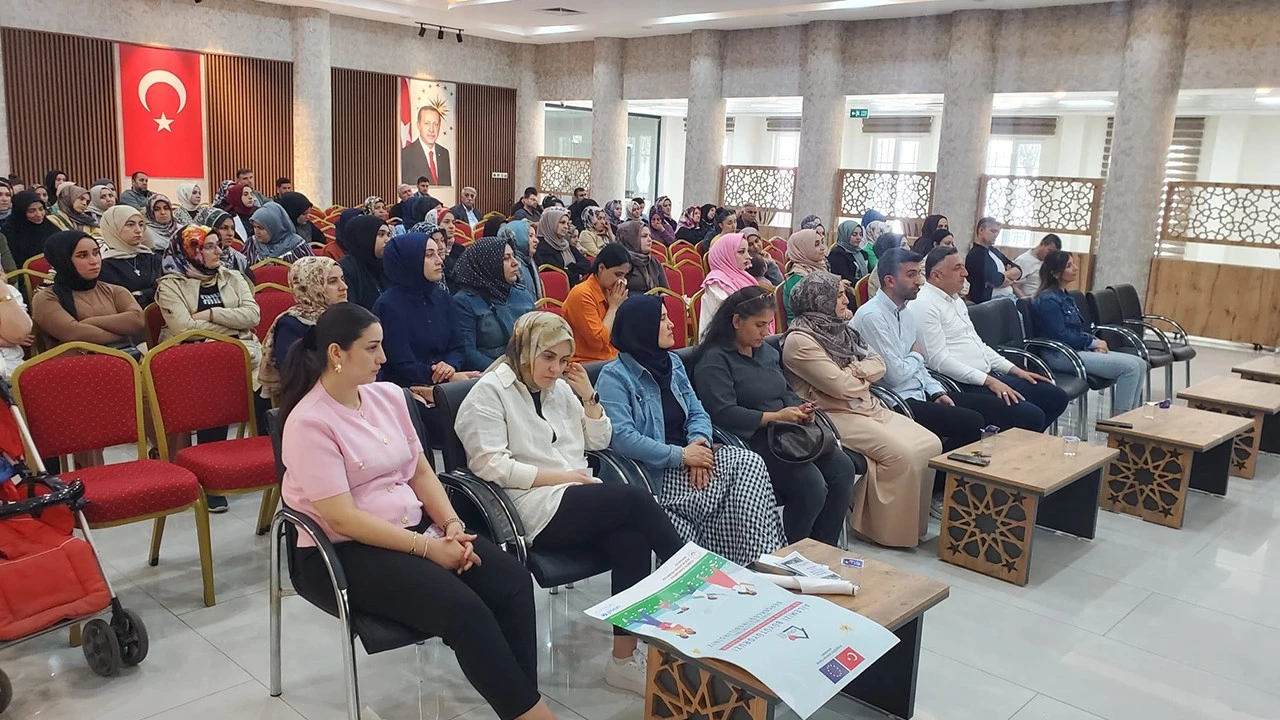 Dijital Dünyada Çocuk Güvenliği İçin Ailelere Öneriler