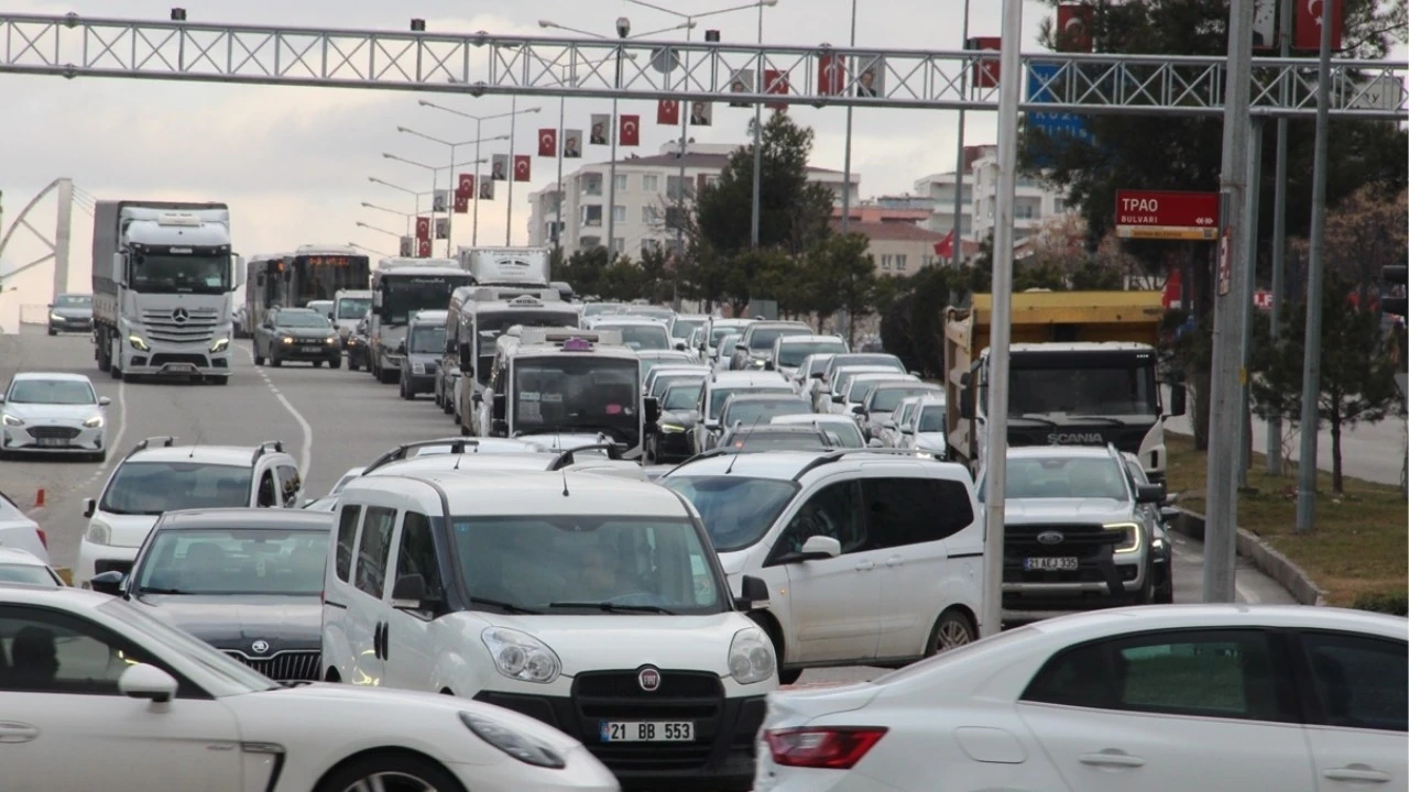 Yeni Ceza Sistemi ile Trafik İhlalleri Önlenmeye Çalışılıyor