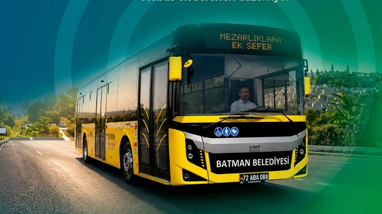 Arife Günü Mezarlıklara Ek Otobüs Seferleri Düzenlendi