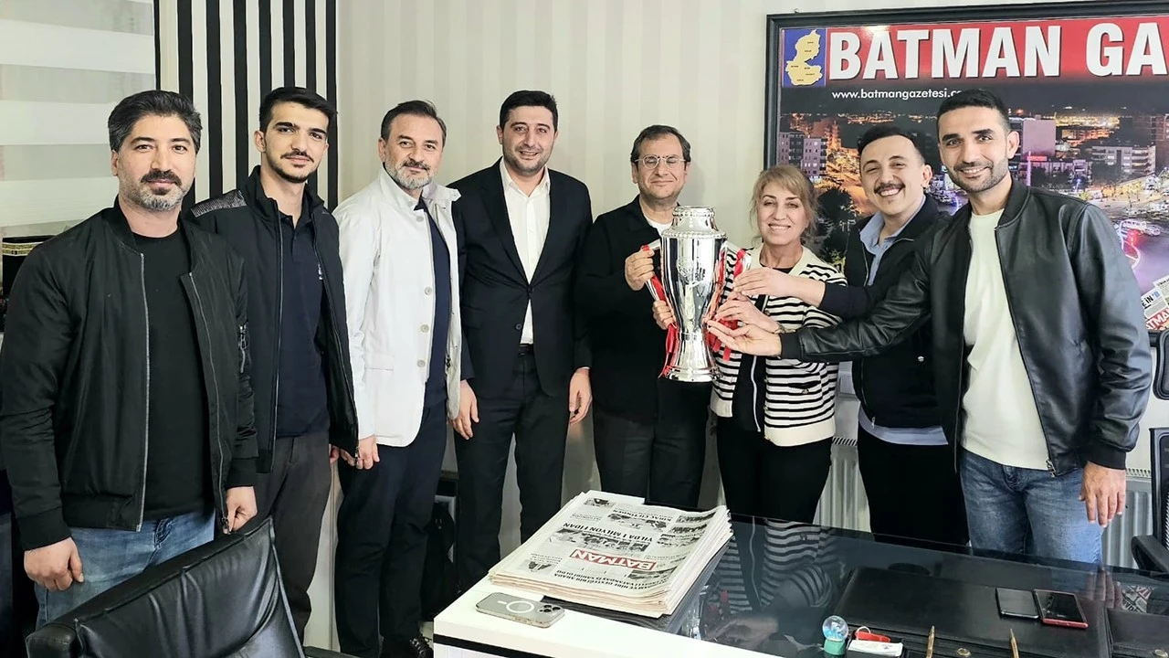 Batman Petrolspor’un Şampiyonluk Kupası Tanıtıldı