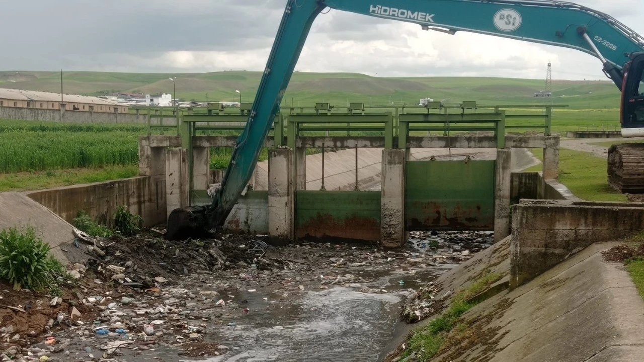 Kanal Temizliği: Bir Haftada 550 Ton Atık Toplandı