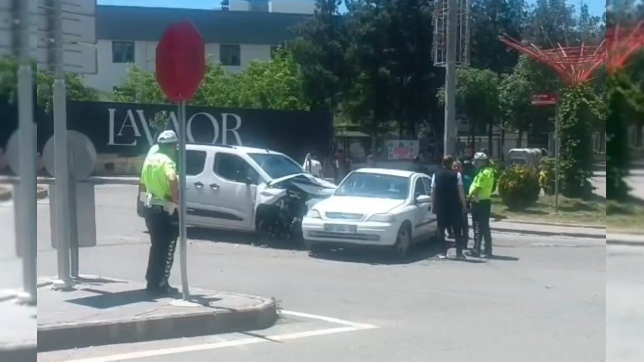 Batman Eğitim ve Araştırma Hastanesi önünde kaza ve ambulans gecikmesi iddiası