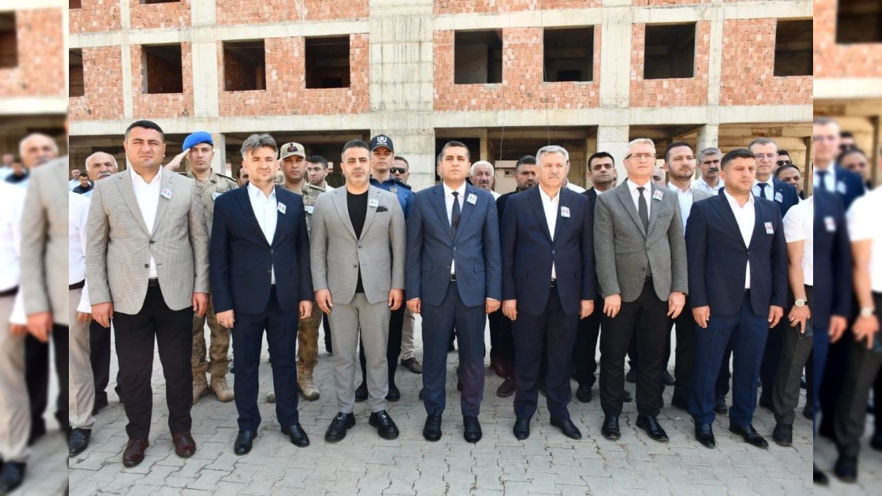 Kozluk’ta Şehit Öğretmen Şenay Aybüke Yalçın Anıldı