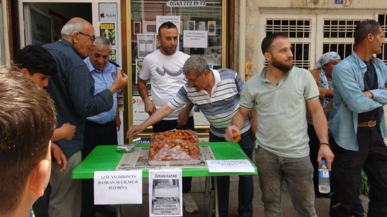 Gercüş’te Esnaftan Aziz Yıldırım’a Destek ve Tatlı İkramı