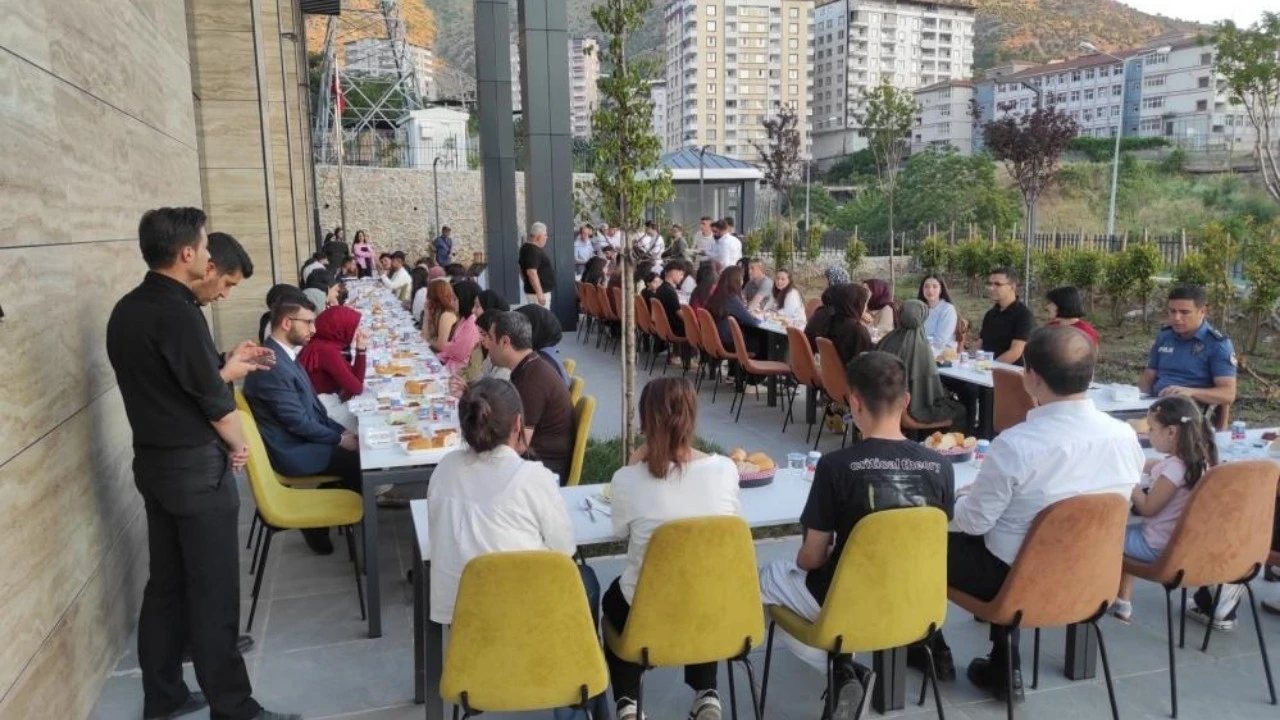 Sason’da YKS Adaylarına Moral ve Motivasyon Etkinliği Düzenlendi