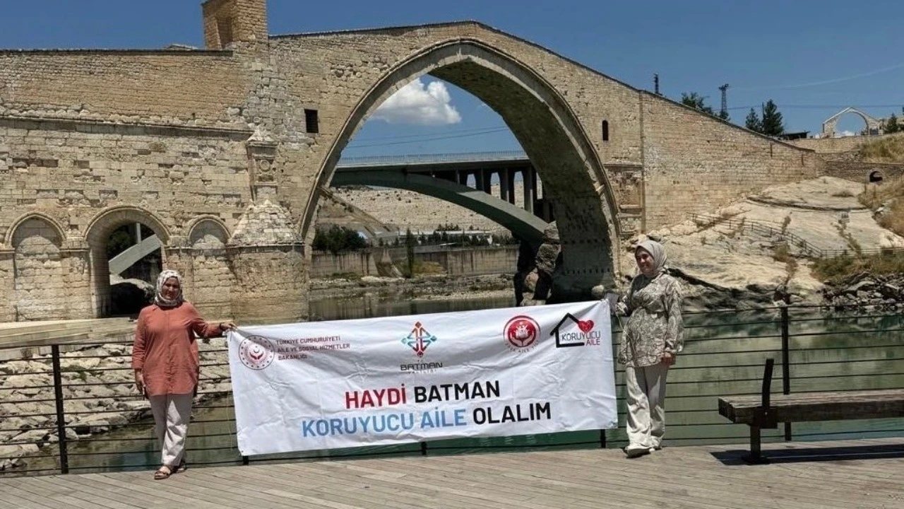 Malabadi Köprüsü’nde Koruyucu Aile Farkındalığı Etkinliği