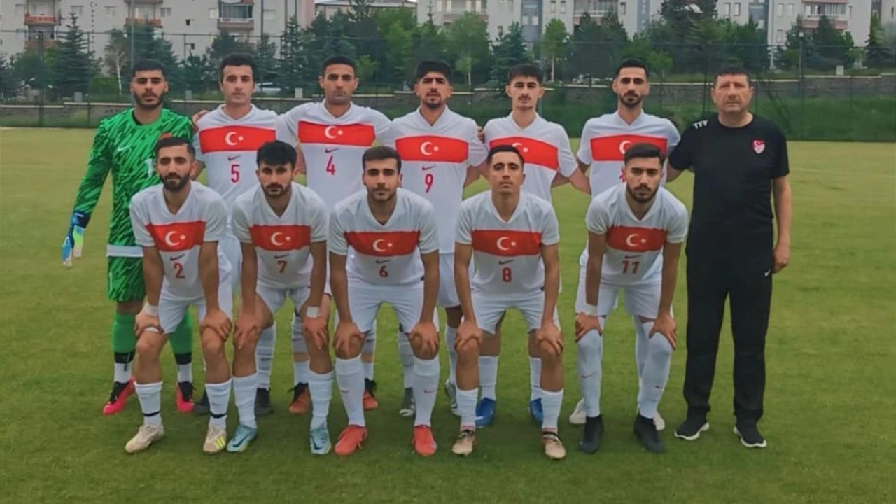 Batmanlı Genç Futbolcular Diyarbakır Bölge Milli Takımı’nda Yer Aldı