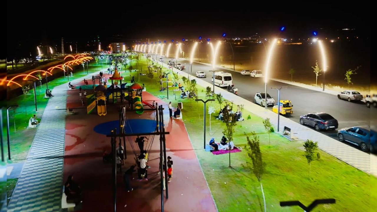 Batman İluh Parkı yenilenerek vatandaşların kullanımına açıldı