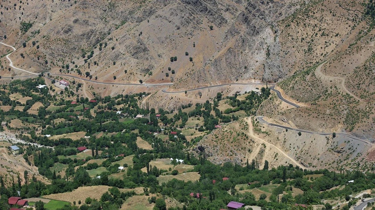 Mereto Dağı’nda Tarihi Kiliseye Ulaşım İçin Yol Açma Çalışmaları Sürüyor