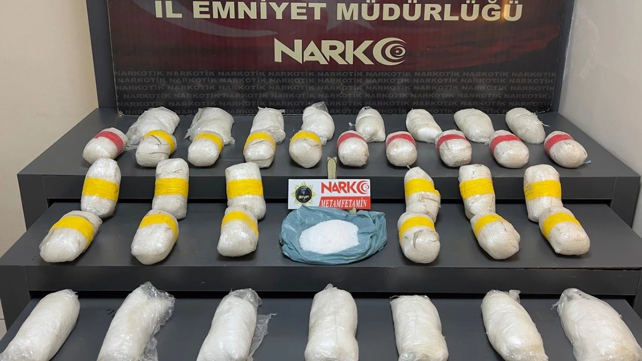 Batman’da 19 Kilo Metamfetamin Ele Geçirildi, Şüpheli Tutuklandı