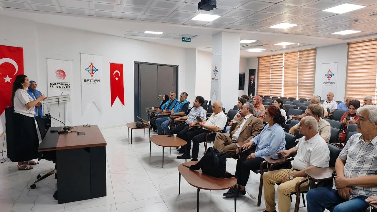Batman’da Sağlıklı Yaşam Eğitimi Düzenlendi