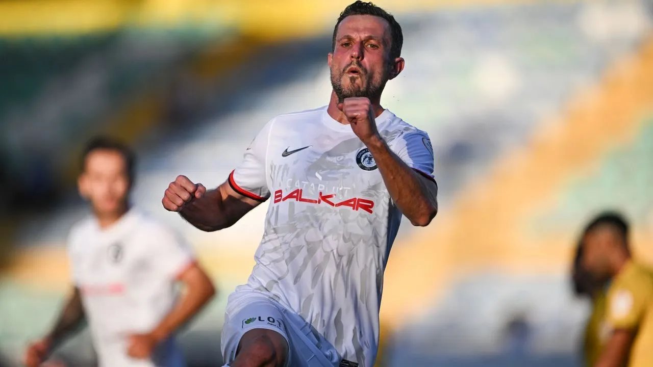 Batman Petrolspor, Oğuz Gürbulak ile Anlaştı