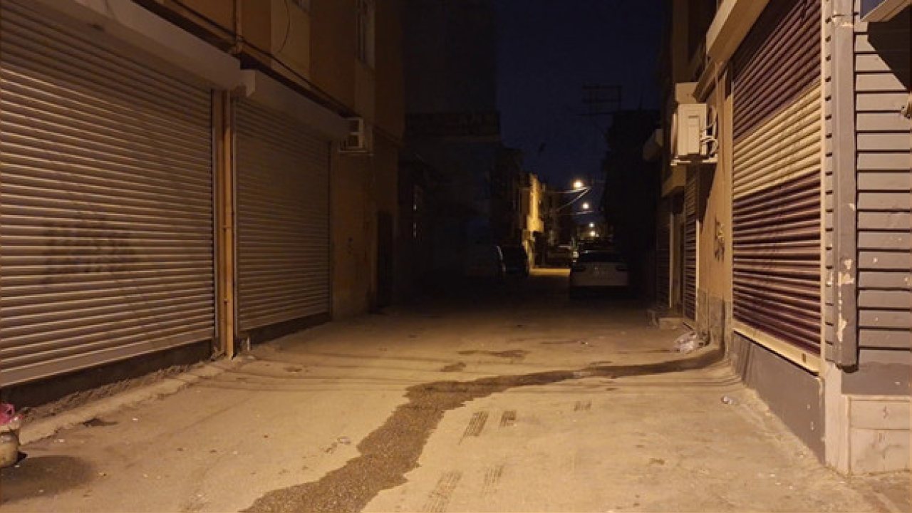 Adana’da Sokakta Silahlı Saldırı: Reyhan Acar Hayatını Kaybetti