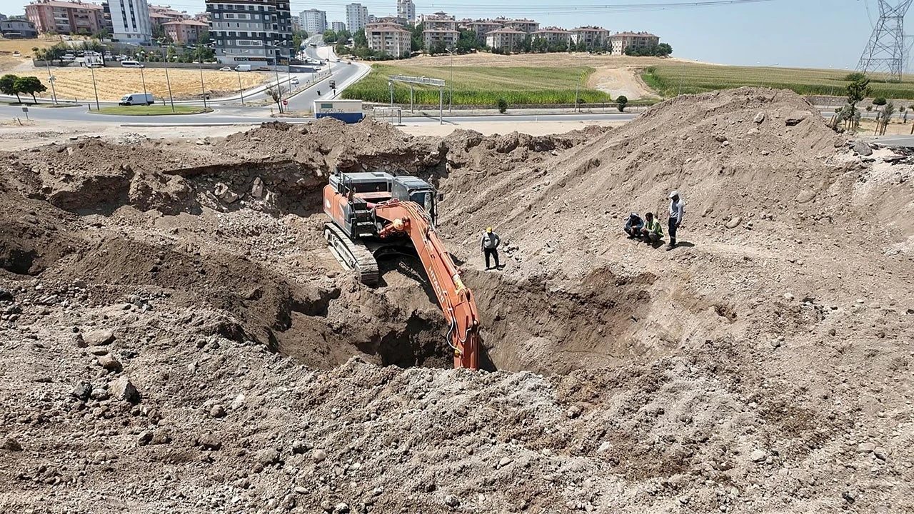 Kuyubaşı TOKİ’de Su Kesintisi İçin Çalışmalar Sürüyor