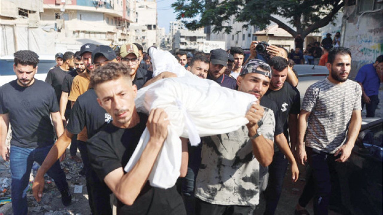İsrail, Gazze’ye Saldırılara Devam Ediyor
