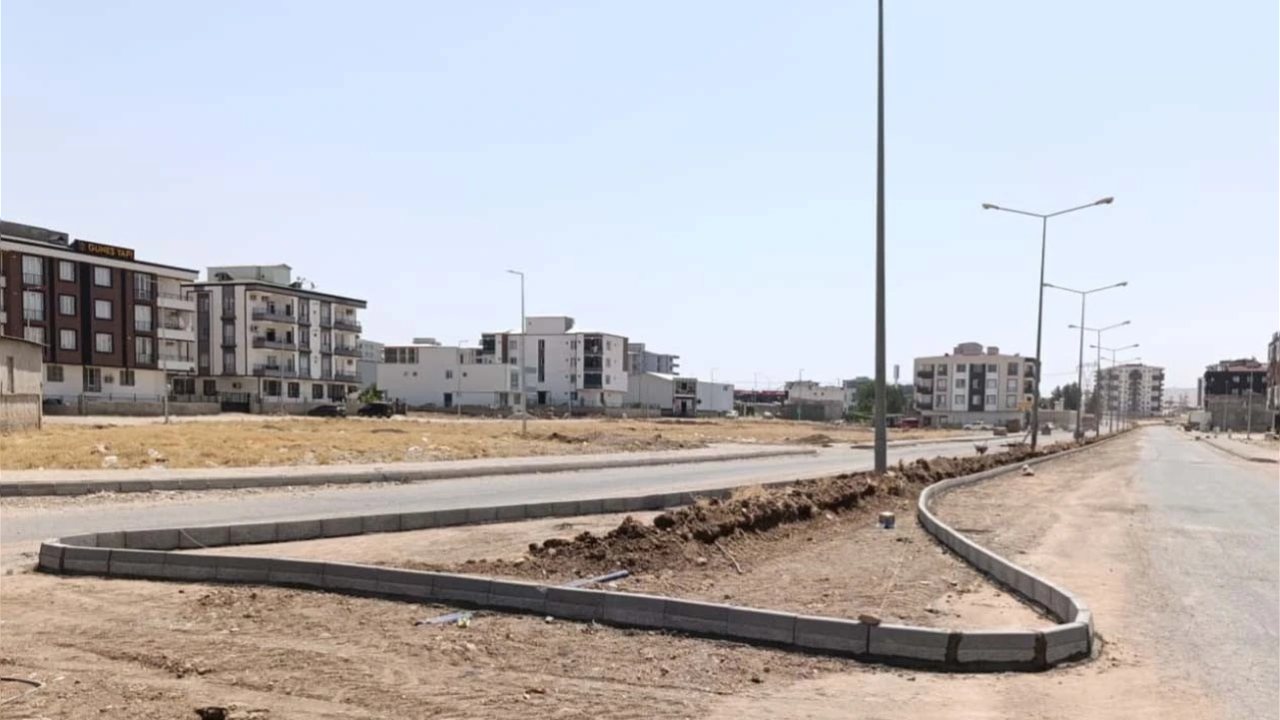 Batman’da Altı Mahallede Yol Onarım Çalışmaları Başladı