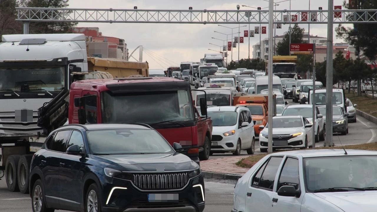 Batmanlı Uzmandan Sürücülere Yaz Ayları İçin Uyarılar