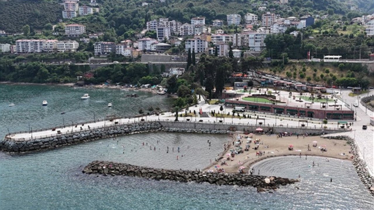 Ordu’da Yıkılan Gökdelenlerin Yerine Kumsal Halka Açıldı