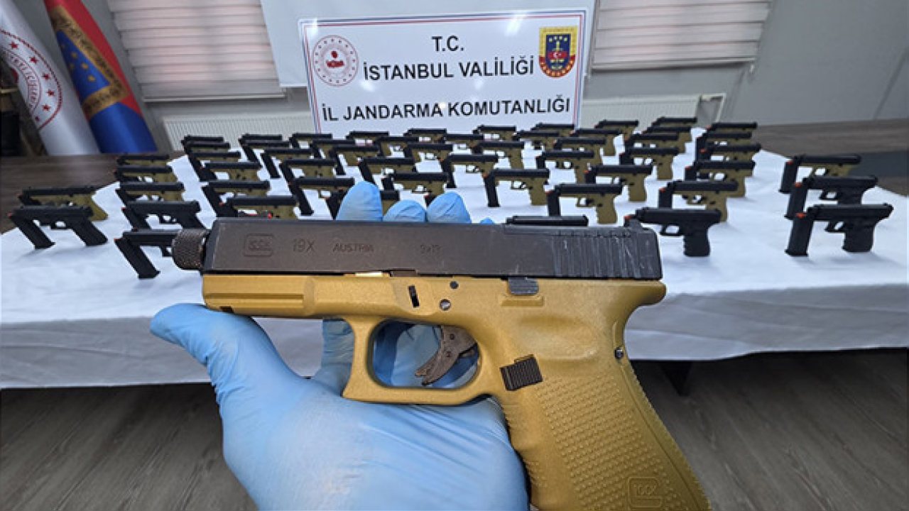 Eyüpsultan’da Taksinin Bagajında 108 Tabanca Ele Geçirildi