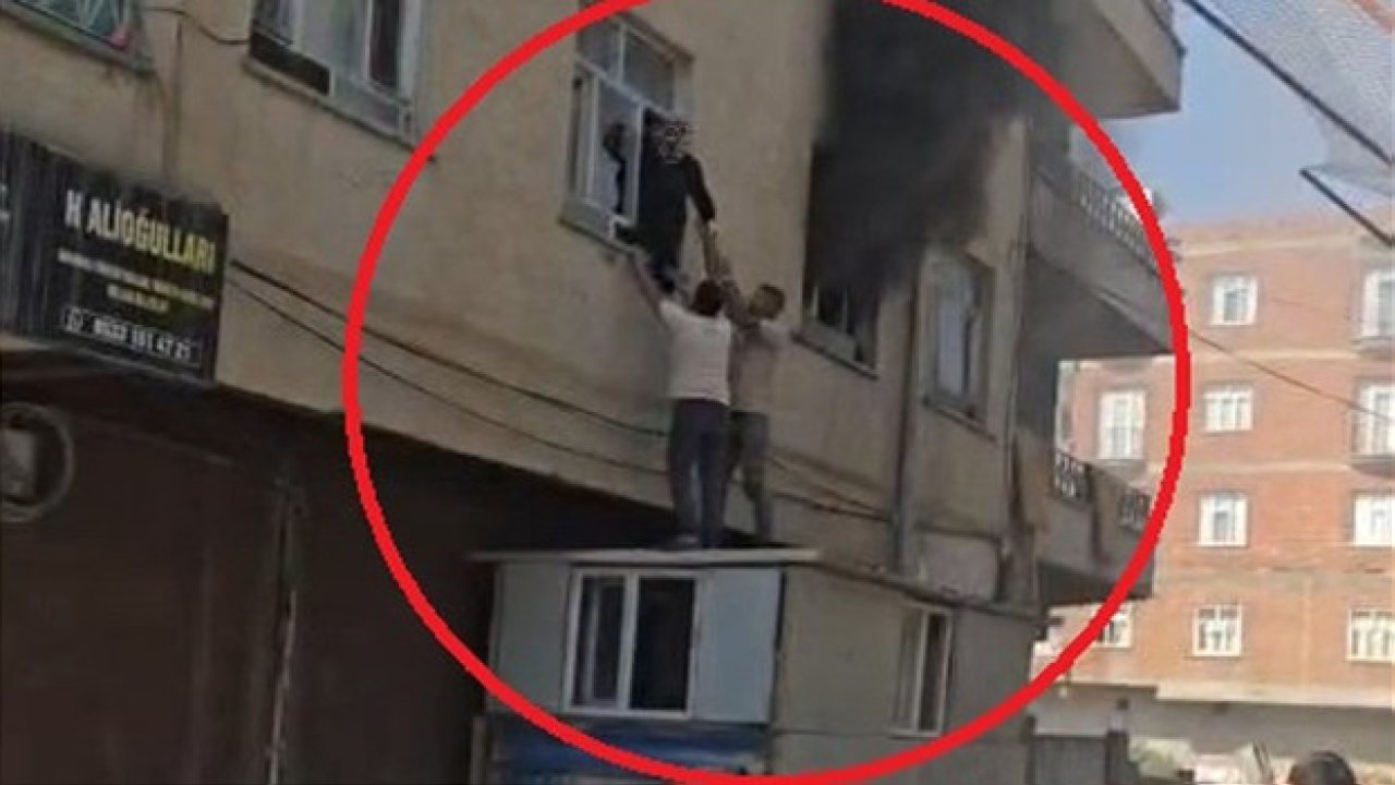 Diyarbakır’da 3 Katlı Binada Yangın Çıktı, Kadın Kurtarıldı