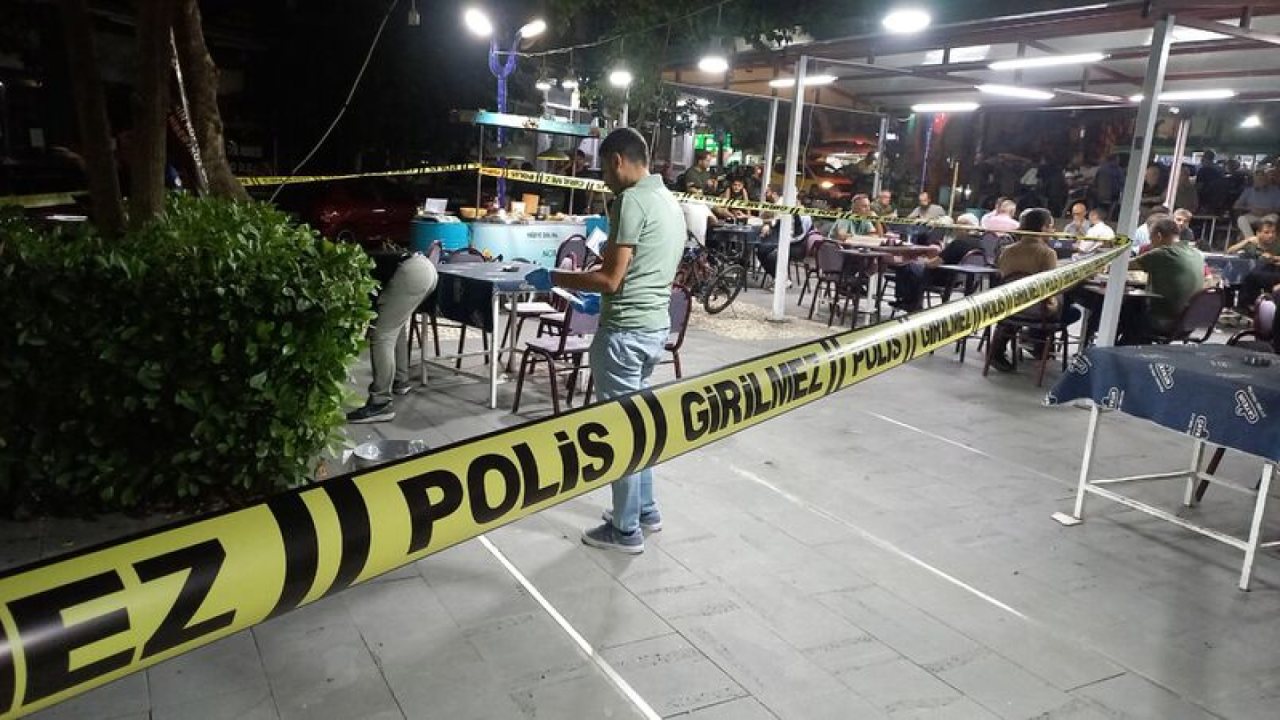 Yunusemre’de Tabancayla Ateş Açan Genç Yakalanmaya Çalışılıyor