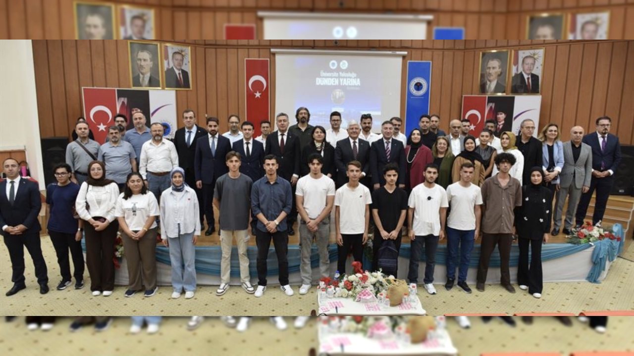 Batman Üniversitesi’nde 20. Yıl Konferansı Gerçekleşti