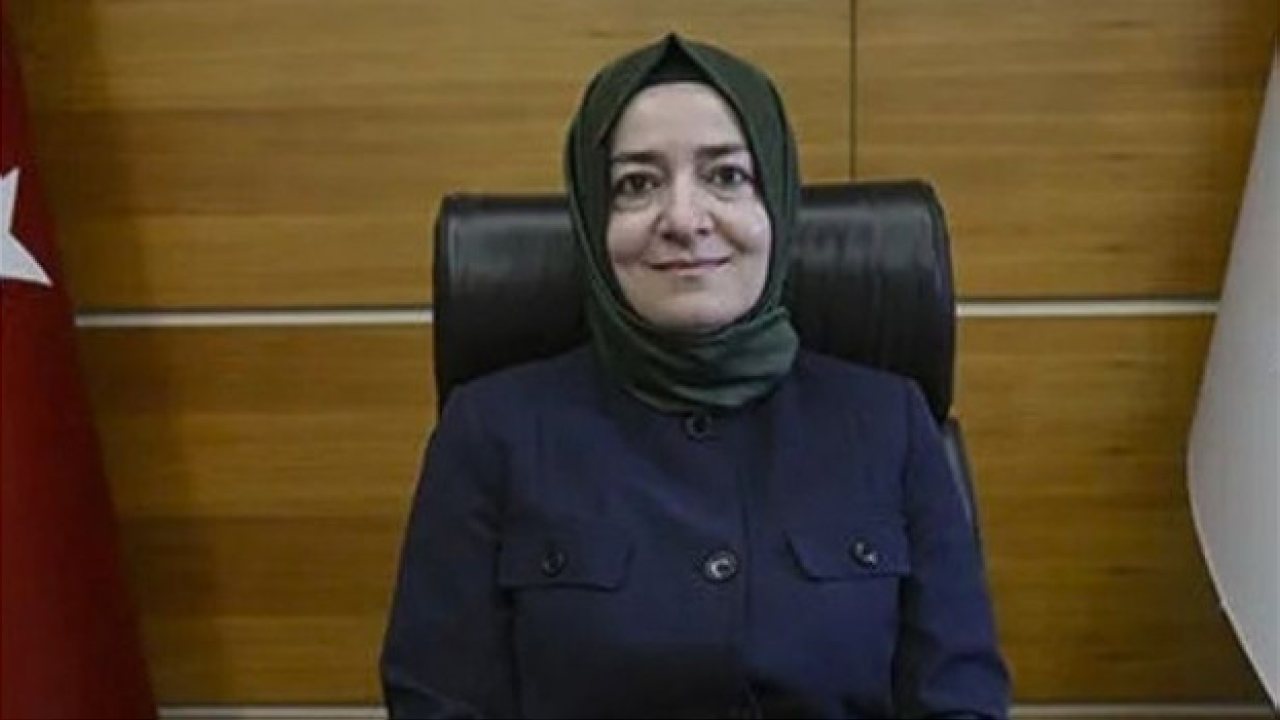 Fatma Betül Sayan Kaya, AK Parti’den istifa etti
