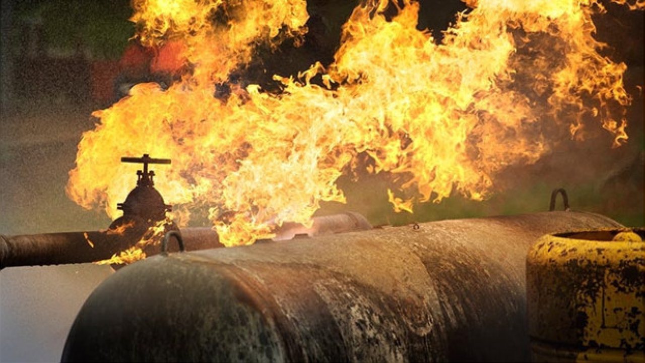 Suriye’de doğal gaz hattında sabotaj sonucu yangın çıktı