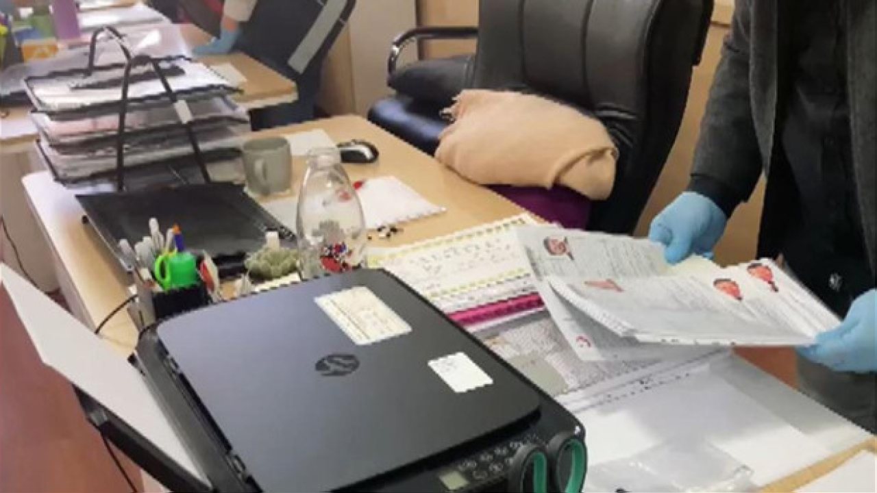 Gaziantep’te Resmi Evrakta Sahtecilik Operasyonu: 8 Gözaltı