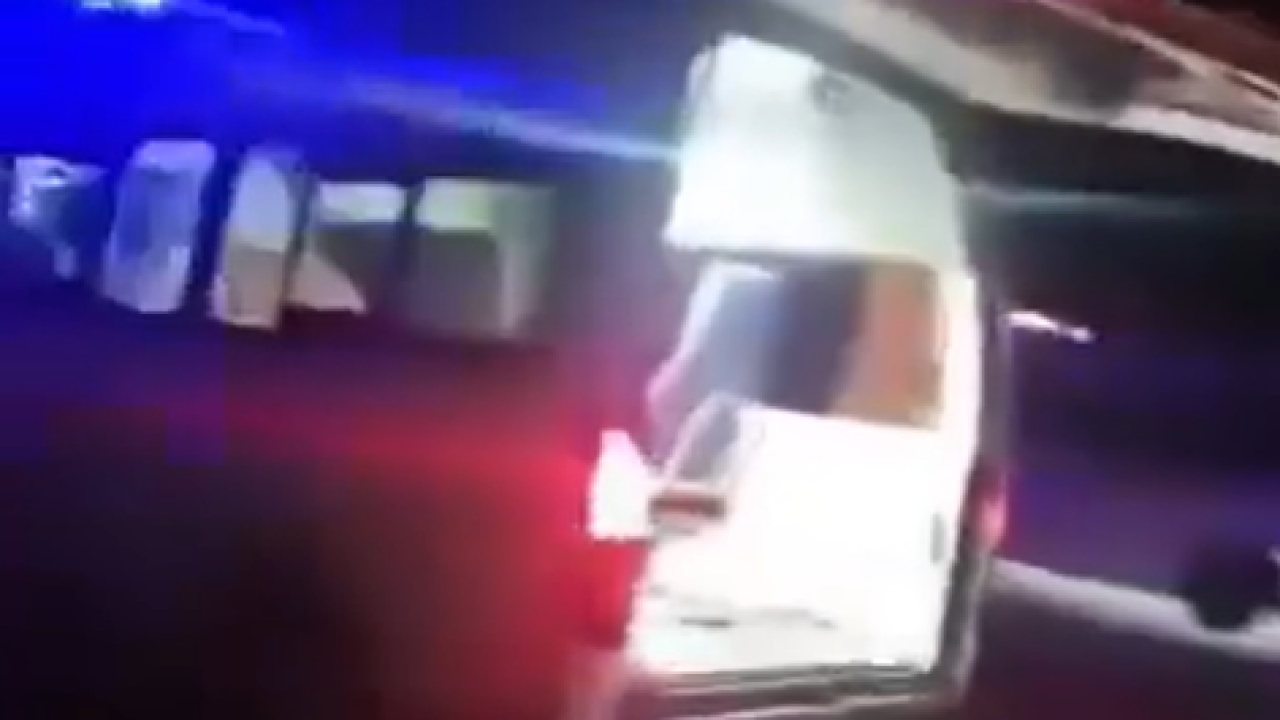 Suriye’nin Hama İlinde Minibüse Düzenlenen Saldırıda 7 Kişi Hayatını Kaybetti
