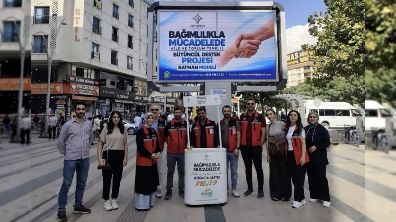 Batman Modeli Gülistan Caddesi’nde Tanıtıldı