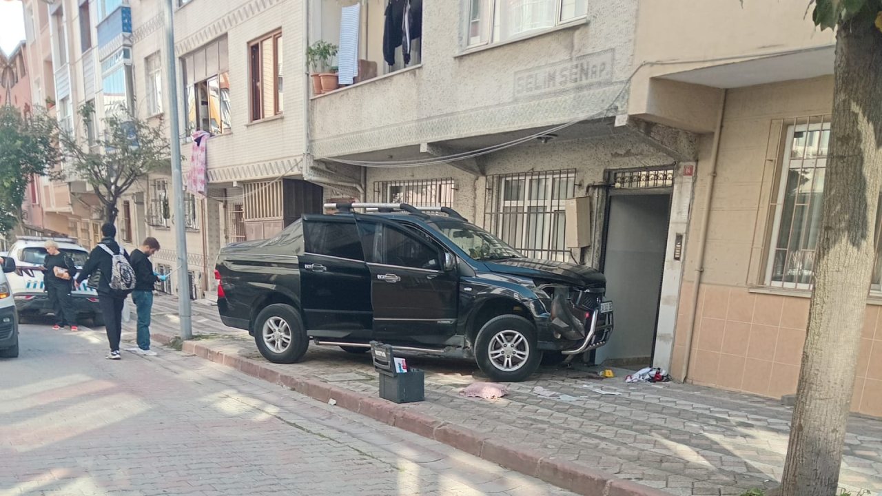 Sultangazi’de Park Halinde Kaza: Eşi Hayatını Kaybetti