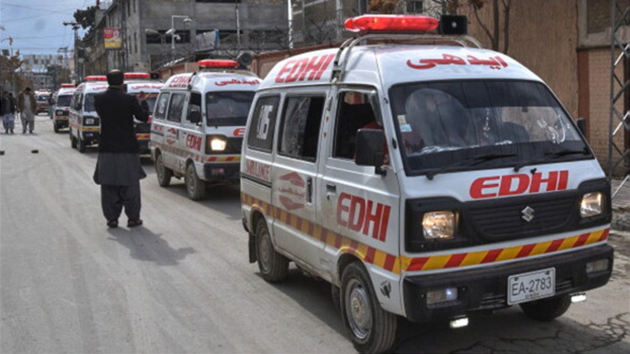 Pakistan’da okul çatısının çökmesi sonucu 17 kişi hayatını kaybetti