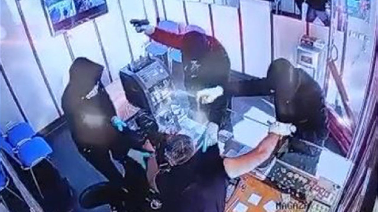Gaziantep’te kuyumcu soygununda 850 gram altın çalındı