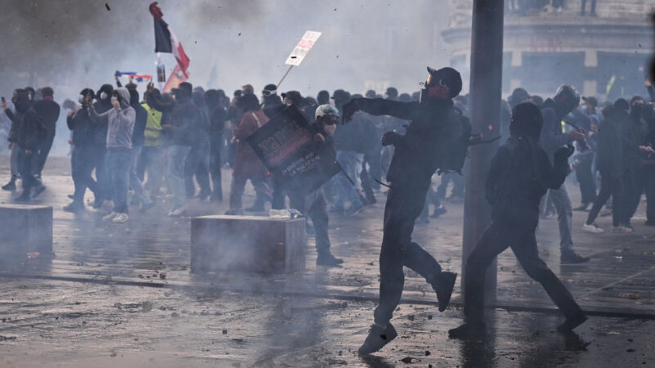 Fransa’daki Eylemlerde 149 Şüpheli Tutuklandı