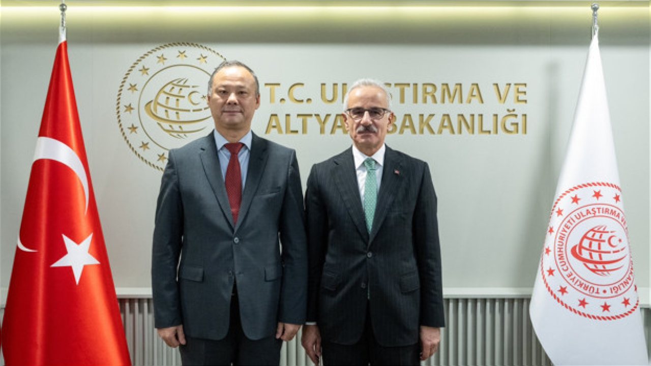 Ulaştırma Bakanı Uraloğlu, Kırgızistan Büyükelçisi ile Görüştü