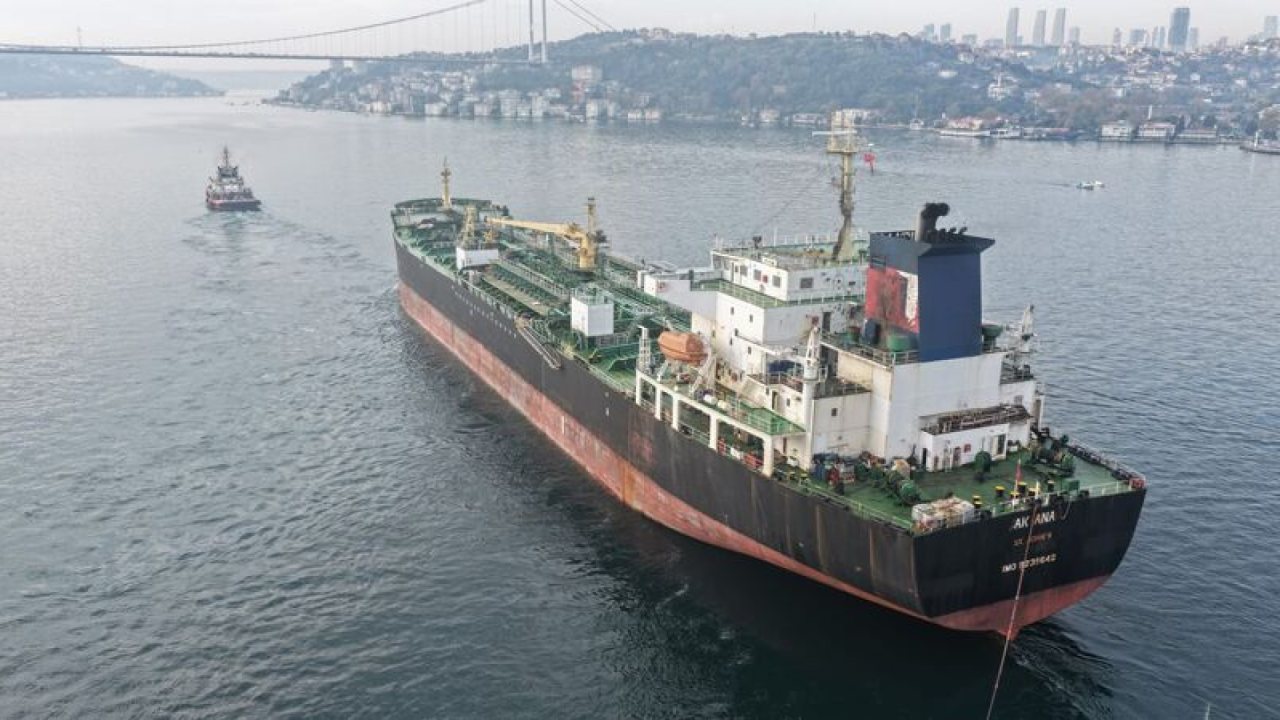 İstanbul Boğazı, AK ANA Tankeri Nedeniyle Kapatıldı